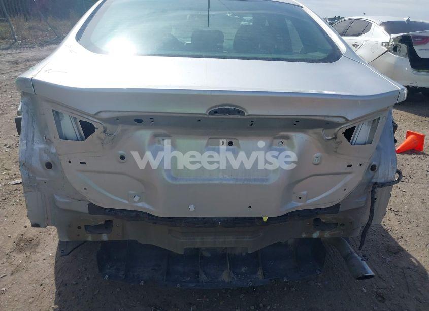 Photo 6 of 2014 Ford Fusion SE (VIN 3FA6P0HD1ER220368)