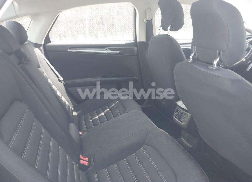 Photo 8 of 2014 Ford Fusion SE (VIN 3FA6P0HD1ER220368)