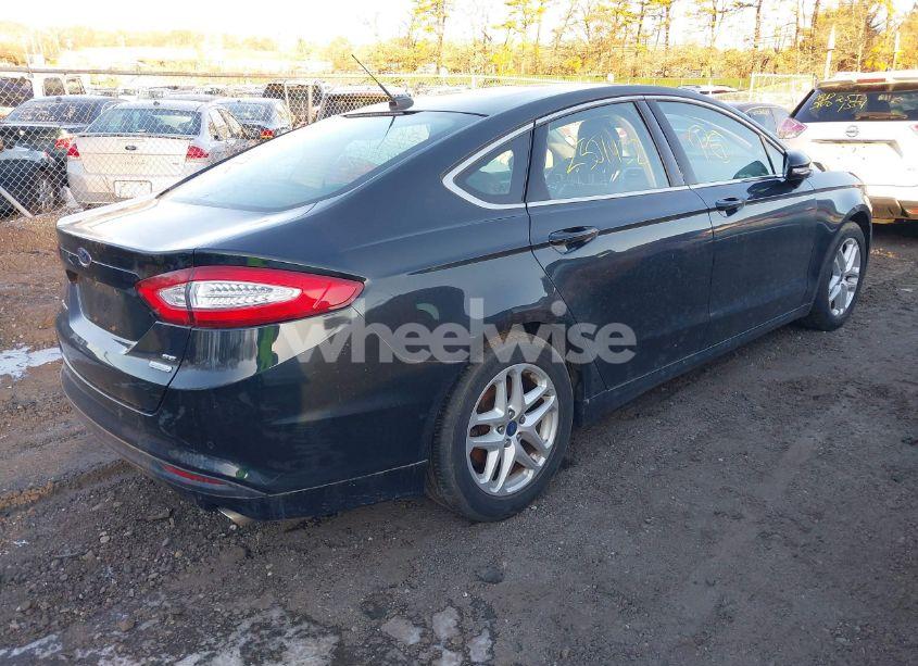 Photo 4 of 2014 Ford Fusion SE (VIN 3FA6P0HD1ER305484)