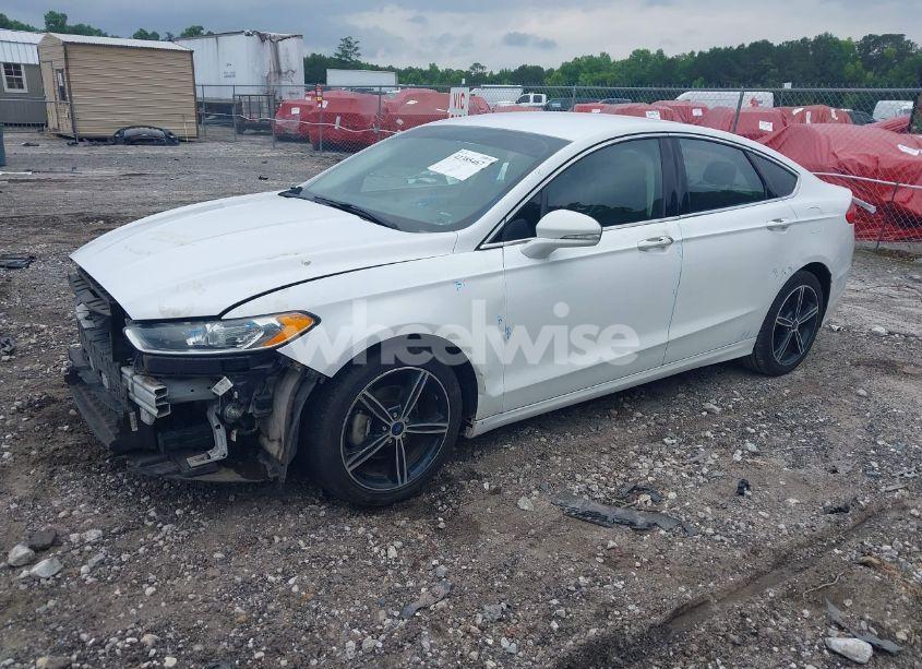 Photo 2 of 2014 Ford Fusion SE (VIN 3FA6P0HD1ER363689)