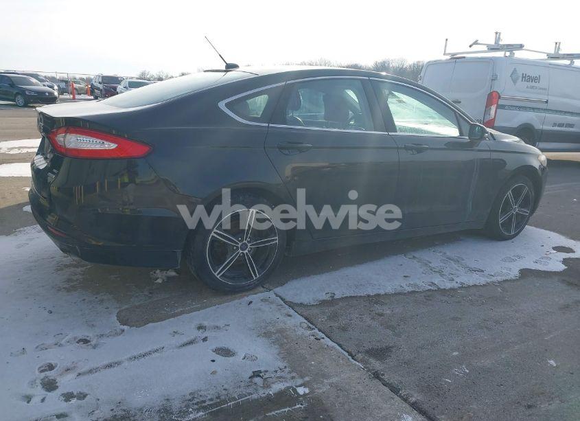 Photo 4 of 2015 Ford Fusion SE (VIN 3FA6P0HD1FR159623)