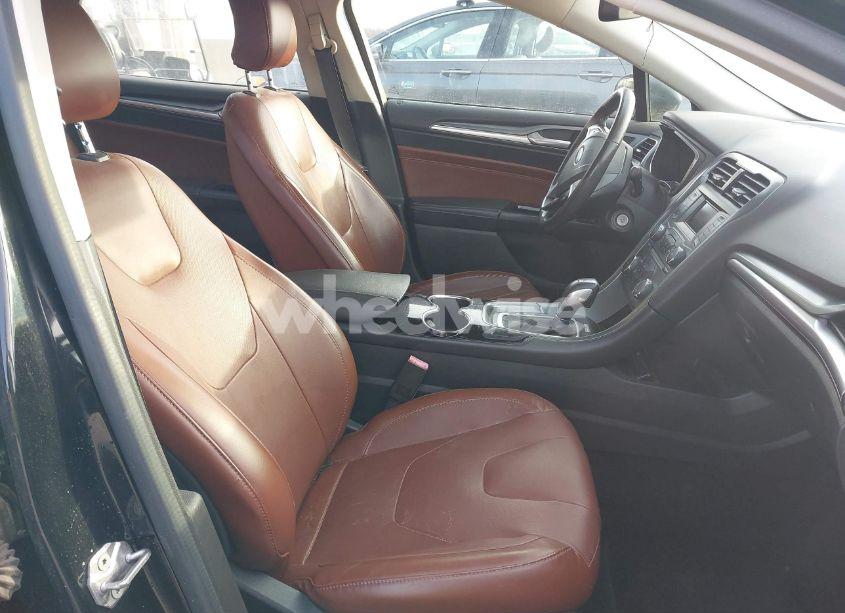 Photo 5 of 2015 Ford Fusion SE (VIN 3FA6P0HD1FR159623)