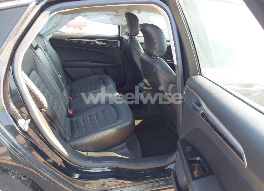 Photo 8 of 2015 Ford Fusion SE (VIN 3FA6P0HD1FR221473)