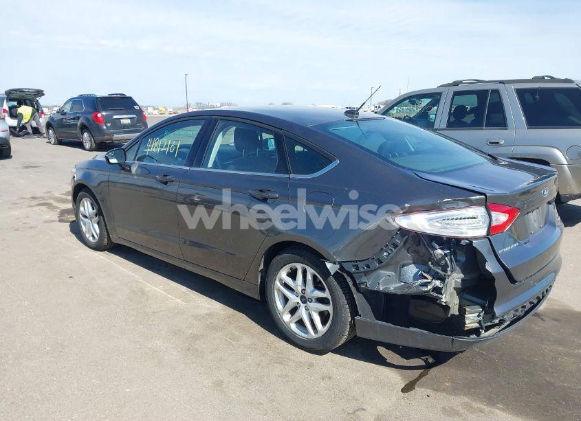 Photo 3 of 2016 Ford Fusion SE (VIN 3FA6P0HD1GR105899)