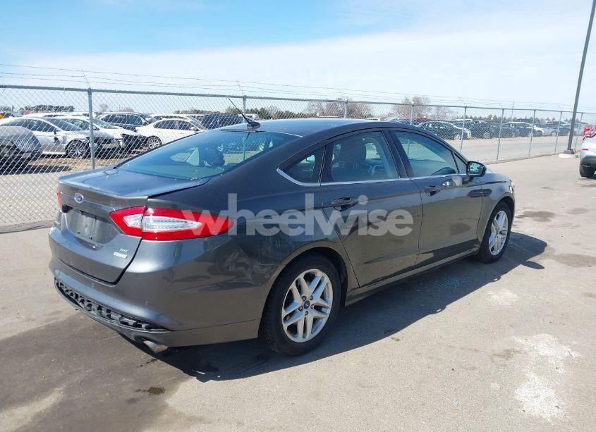 Photo 4 of 2016 Ford Fusion SE (VIN 3FA6P0HD1GR105899)
