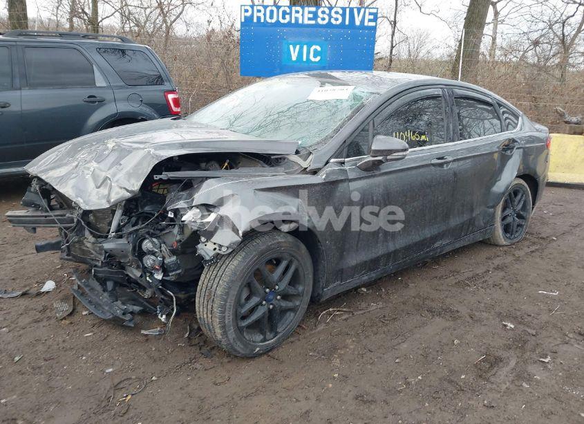 Photo 2 of 2016 Ford Fusion SE (VIN 3FA6P0HD1GR121956)