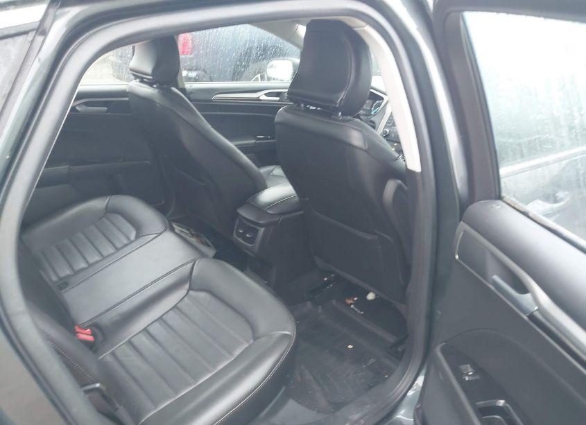 Photo 8 of 2016 Ford Fusion SE (VIN 3FA6P0HD1GR135775)