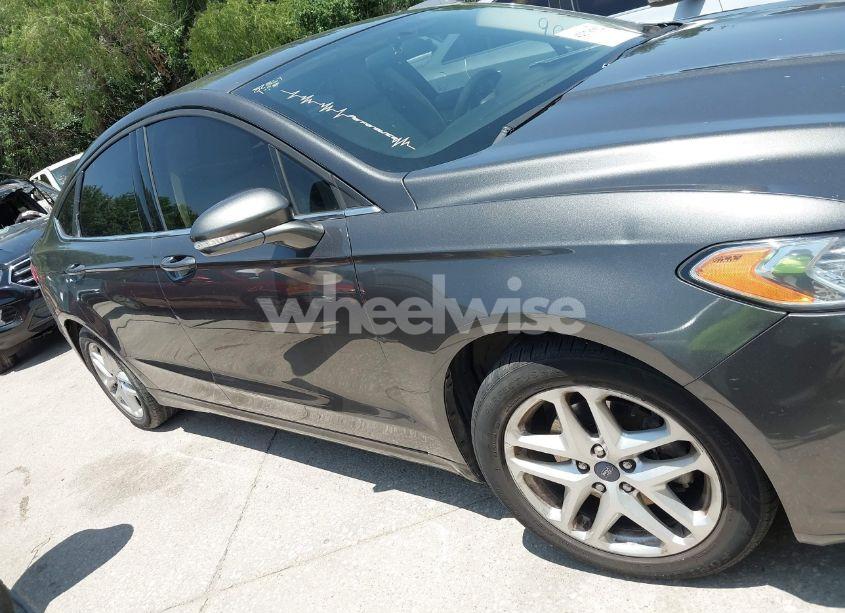 Photo 13 of 2016 Ford Fusion SE (VIN 3FA6P0HD1GR140166)