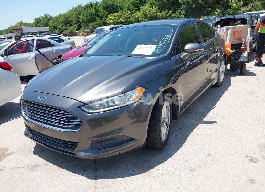 Photo 2 of 2016 Ford Fusion SE (VIN 3FA6P0HD1GR140166)