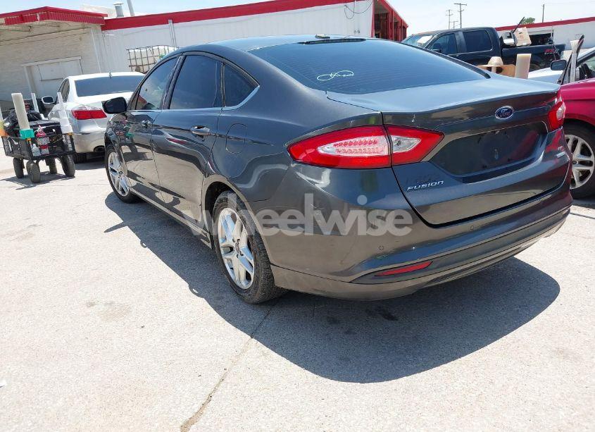 Photo 3 of 2016 Ford Fusion SE (VIN 3FA6P0HD1GR140166)