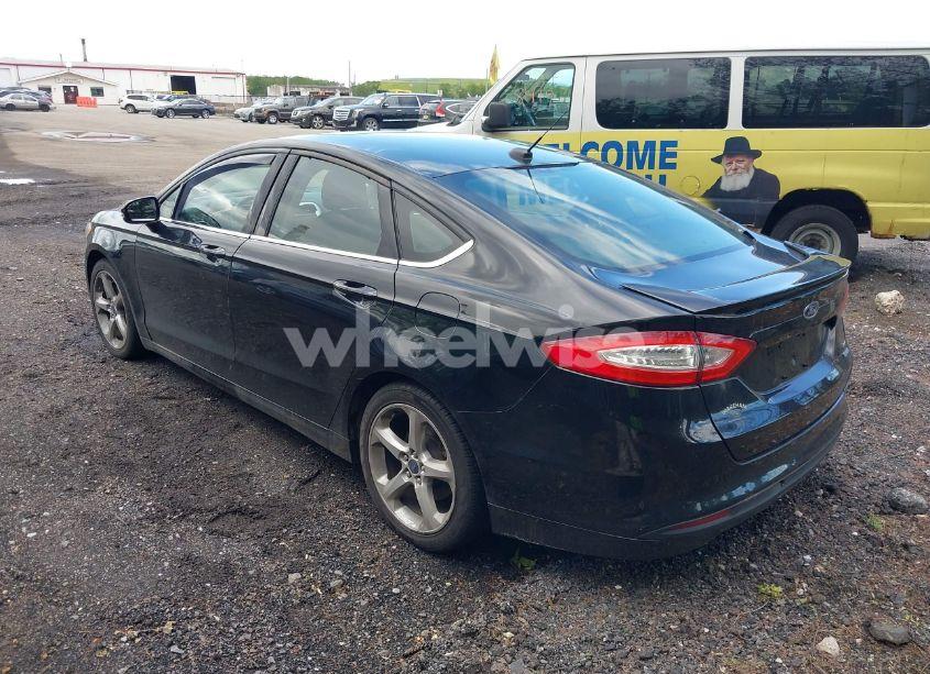 Photo 3 of 2016 Ford Fusion SE (VIN 3FA6P0HD1GR236590)