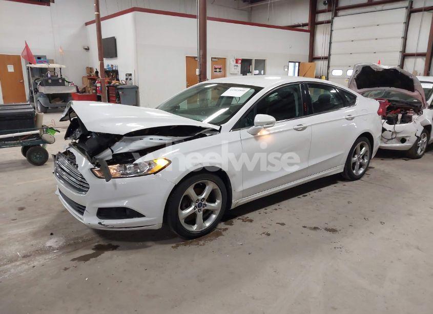 Photo 2 of 2016 Ford Fusion SE (VIN 3FA6P0HD1GR245435)