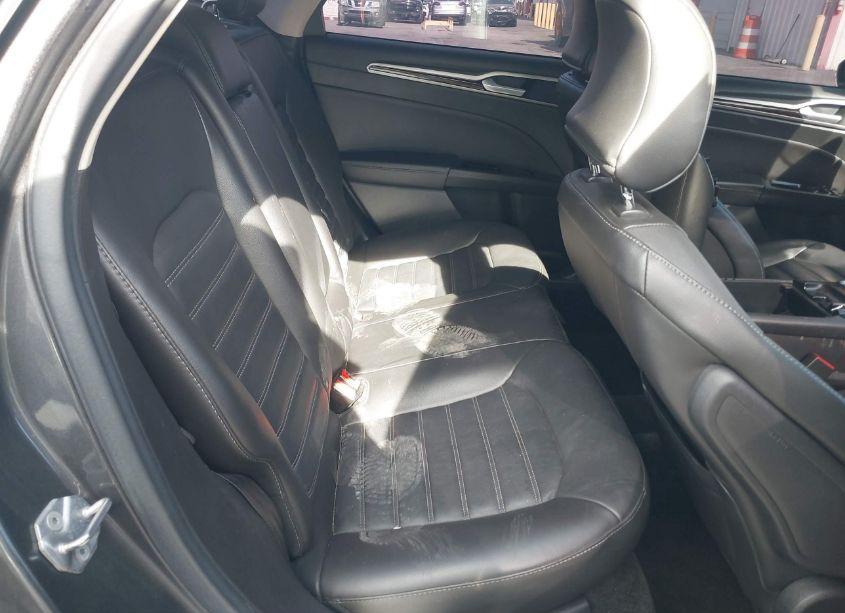 Photo 8 of 2016 Ford Fusion SE (VIN 3FA6P0HD1GR342859)