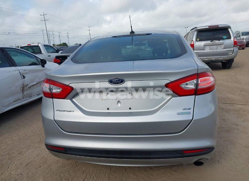 Photo 16 of 2016 Ford Fusion SE (VIN 3FA6P0HD1GR344711)
