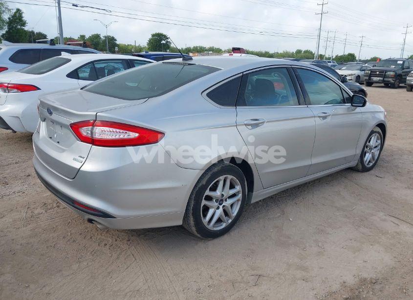 Photo 4 of 2016 Ford Fusion SE (VIN 3FA6P0HD1GR344711)