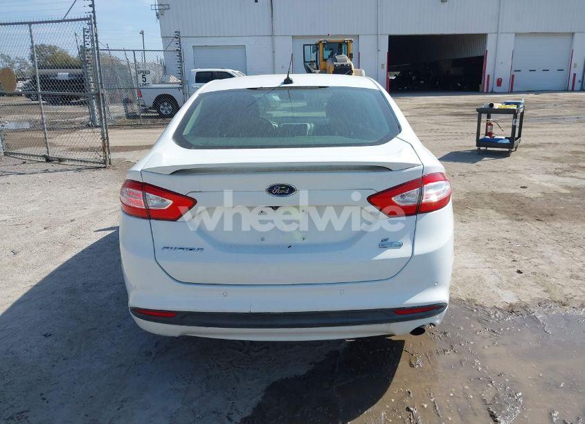 Photo 16 of 2016 Ford Fusion SE (VIN 3FA6P0HD1GR367745)