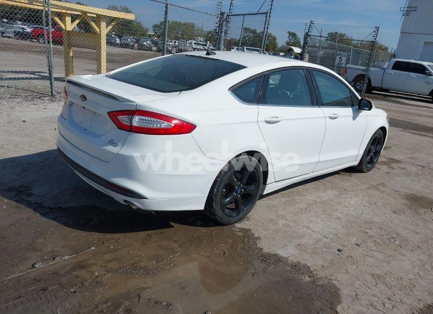 Photo 4 of 2016 Ford Fusion SE (VIN 3FA6P0HD1GR367745)