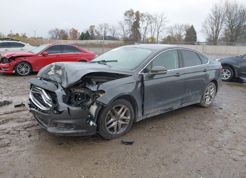 Photo 2 of 2016 Ford Fusion SE (VIN 3FA6P0HD1GR380642)