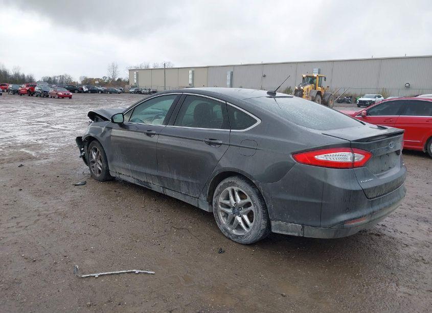 Photo 3 of 2016 Ford Fusion SE (VIN 3FA6P0HD1GR380642)