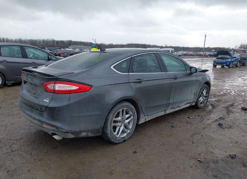 Photo 4 of 2016 Ford Fusion SE (VIN 3FA6P0HD1GR380642)