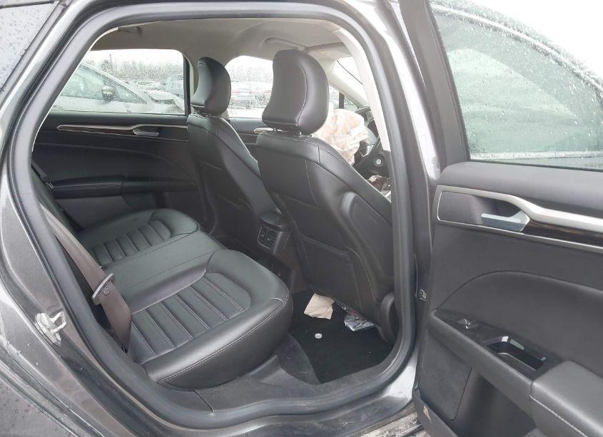 Photo 8 of 2016 Ford Fusion SE (VIN 3FA6P0HD1GR380642)