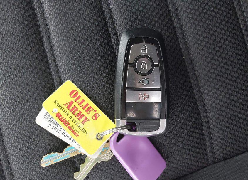 Photo 11 of 2017 Ford Fusion SE (VIN 3FA6P0HD1HR107198)