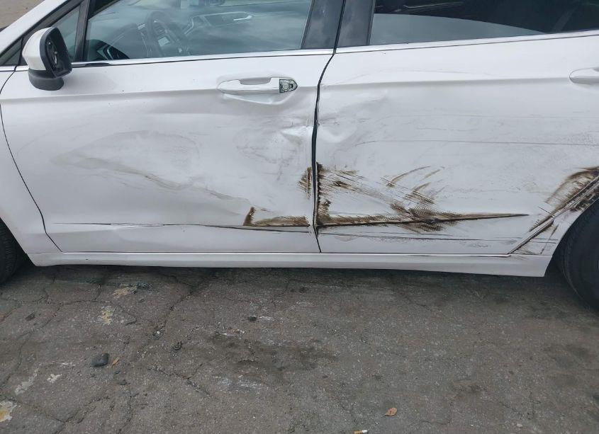 Photo 6 of 2017 Ford Fusion SE (VIN 3FA6P0HD1HR107198)