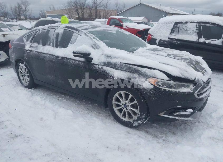 2017 Ford Fusion SE (VIN 3FA6P0HD1HR115642) main photo