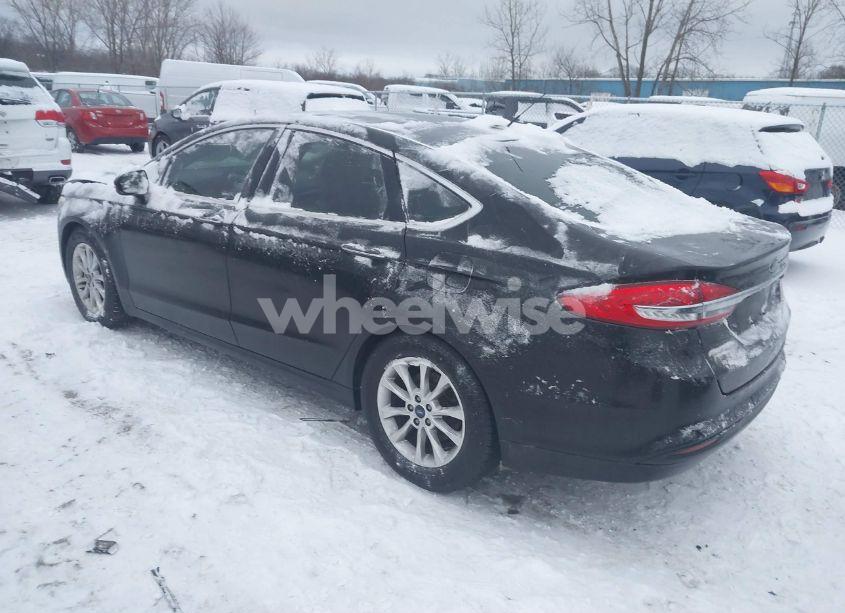 Photo 3 of 2017 Ford Fusion SE (VIN 3FA6P0HD1HR115642)
