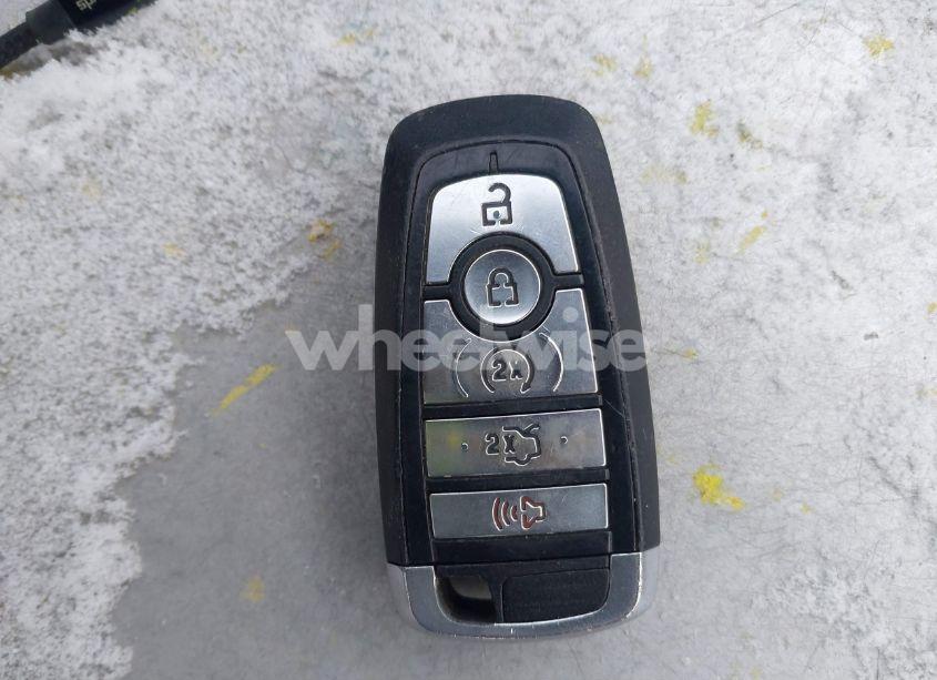 Photo 11 of 2017 Ford Fusion SE (VIN 3FA6P0HD1HR123448)