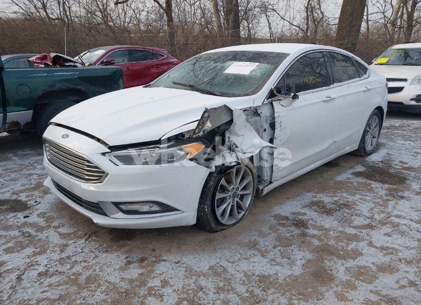 Photo 2 of 2017 Ford Fusion SE (VIN 3FA6P0HD1HR123448)