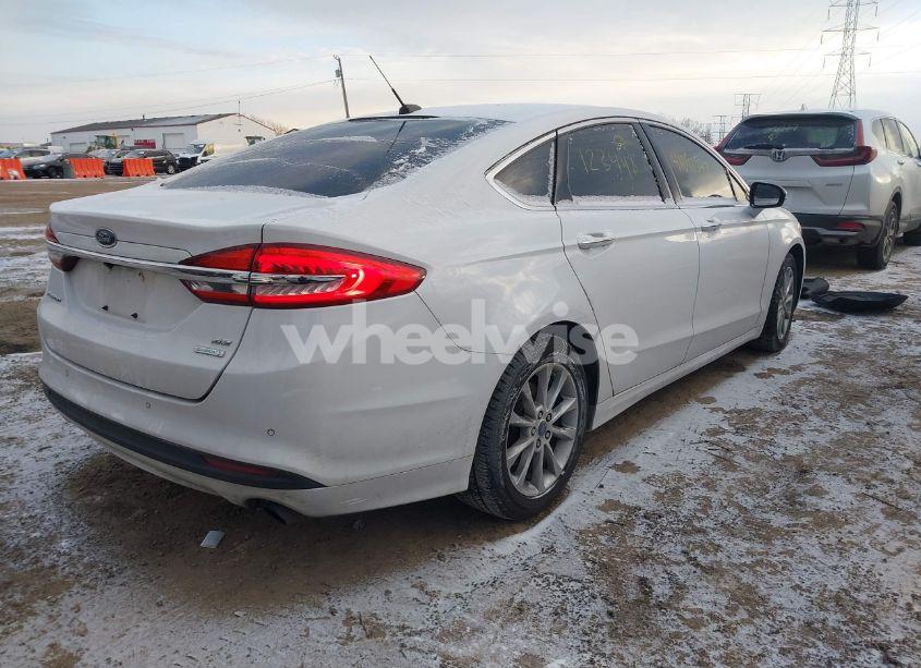 Photo 4 of 2017 Ford Fusion SE (VIN 3FA6P0HD1HR123448)