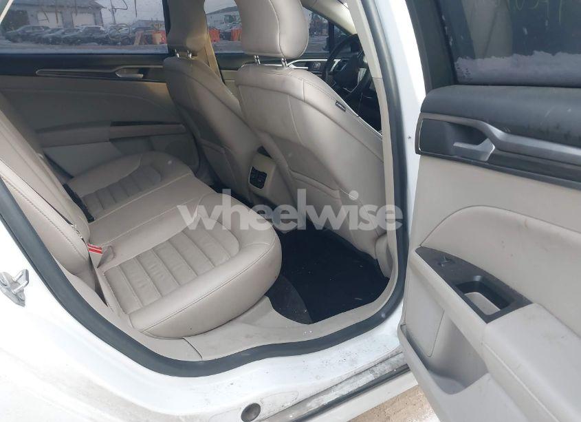 Photo 8 of 2017 Ford Fusion SE (VIN 3FA6P0HD1HR123448)