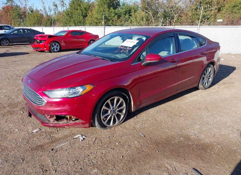 Photo 2 of 2017 Ford Fusion SE (VIN 3FA6P0HD1HR166204)