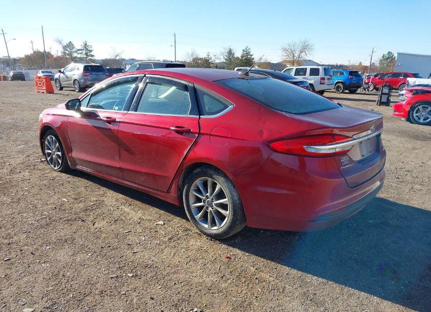 Photo 3 of 2017 Ford Fusion SE (VIN 3FA6P0HD1HR166204)