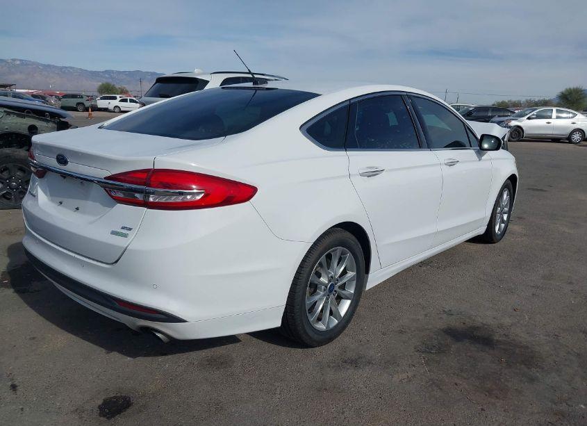 Photo 4 of 2017 Ford Fusion SE (VIN 3FA6P0HD1HR167787)