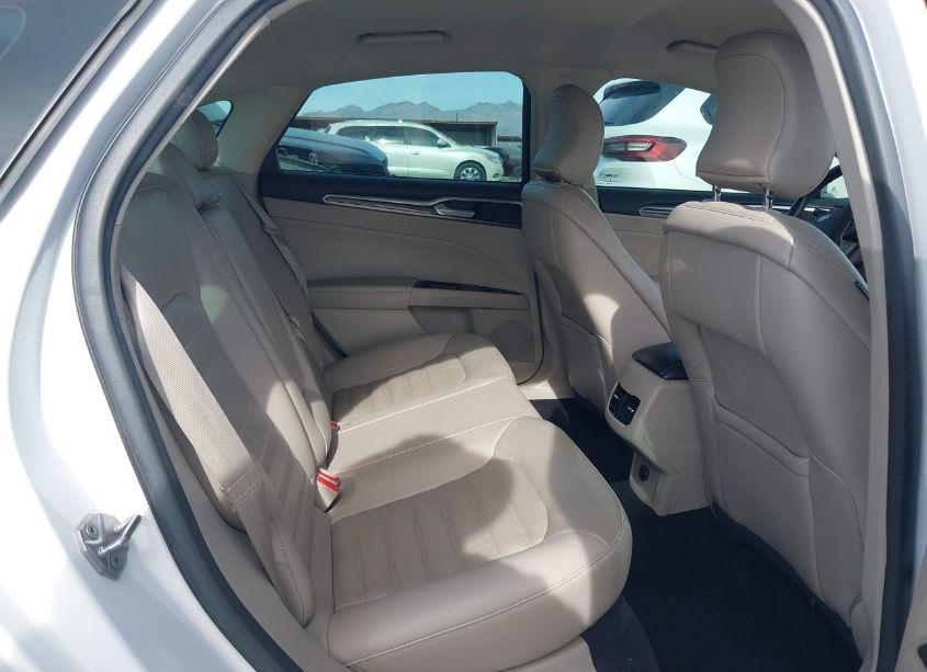 Photo 8 of 2017 Ford Fusion SE (VIN 3FA6P0HD1HR167787)