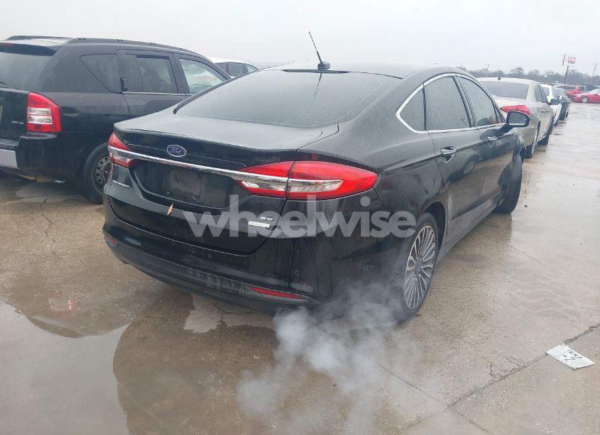 Photo 4 of 2017 Ford Fusion SE (VIN 3FA6P0HD1HR221010)