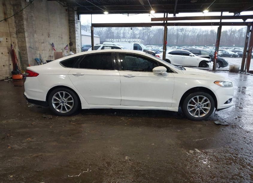 Photo 12 of 2017 Ford Fusion SE (VIN 3FA6P0HD1HR241161)