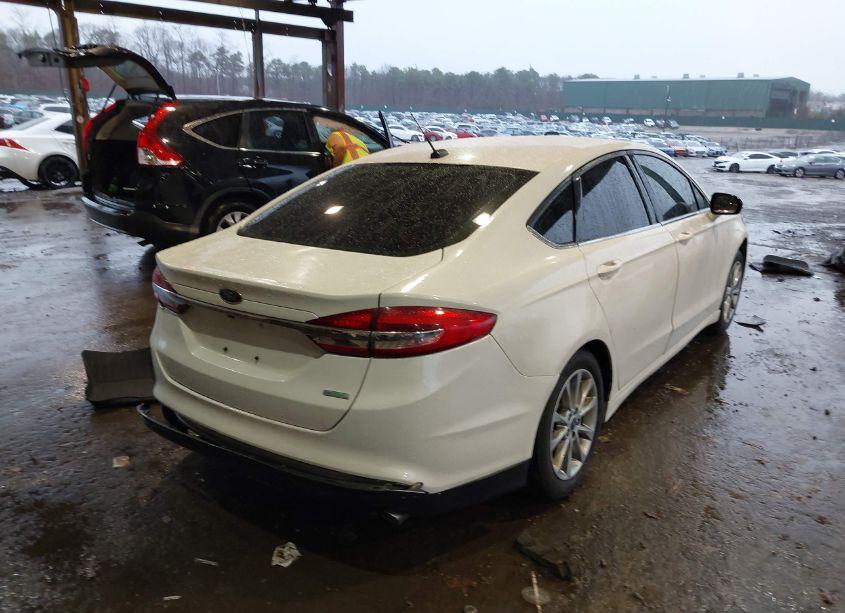 Photo 4 of 2017 Ford Fusion SE (VIN 3FA6P0HD1HR241161)