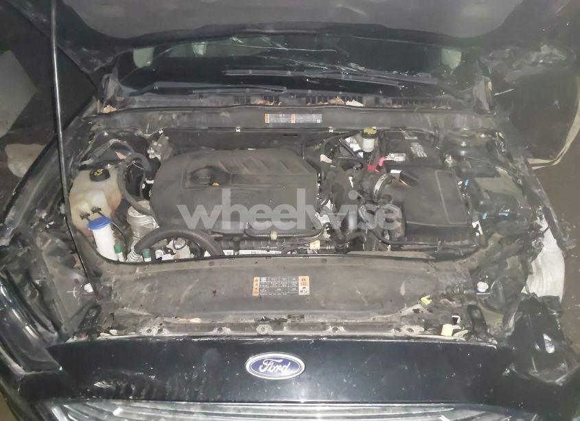 Photo 10 of 2017 Ford Fusion SE (VIN 3FA6P0HD1HR256808)