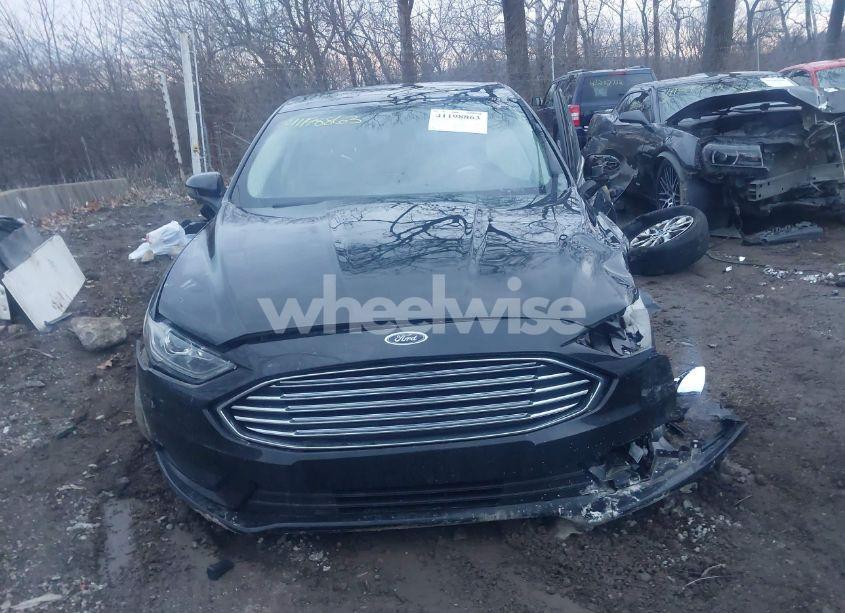 Photo 13 of 2017 Ford Fusion SE (VIN 3FA6P0HD1HR256808)