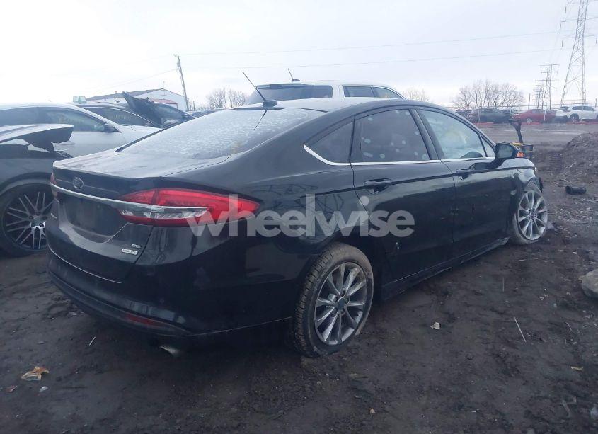 Photo 4 of 2017 Ford Fusion SE (VIN 3FA6P0HD1HR256808)