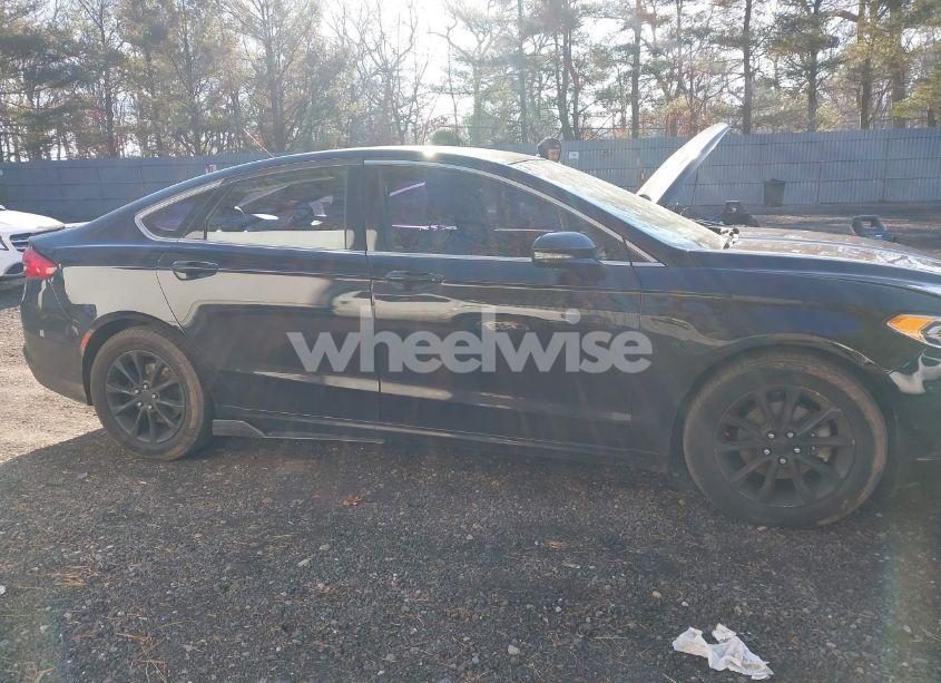 Photo 13 of 2017 Ford Fusion SE (VIN 3FA6P0HD1HR257831)