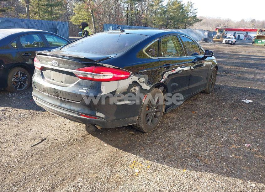 Photo 4 of 2017 Ford Fusion SE (VIN 3FA6P0HD1HR257831)