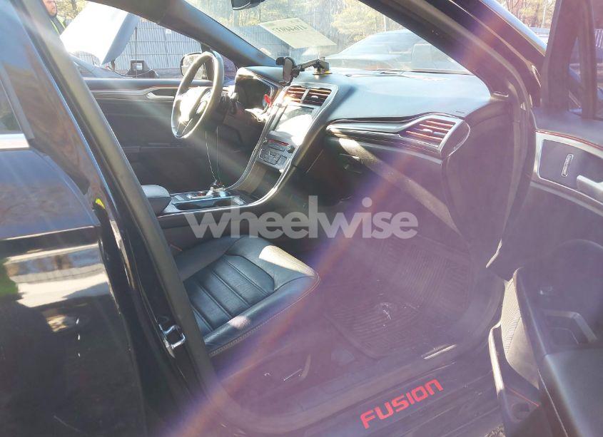 Photo 5 of 2017 Ford Fusion SE (VIN 3FA6P0HD1HR257831)