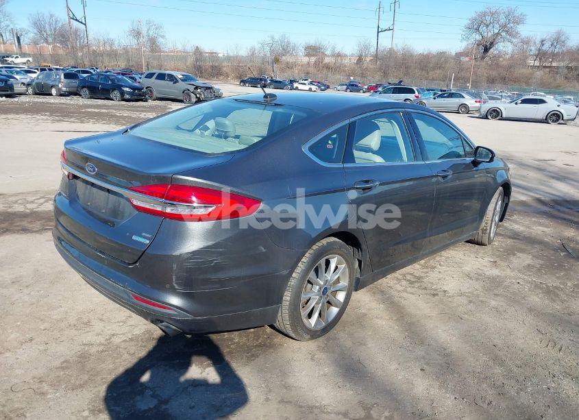 Photo 4 of 2017 Ford Fusion SE (VIN 3FA6P0HD1HR268456)