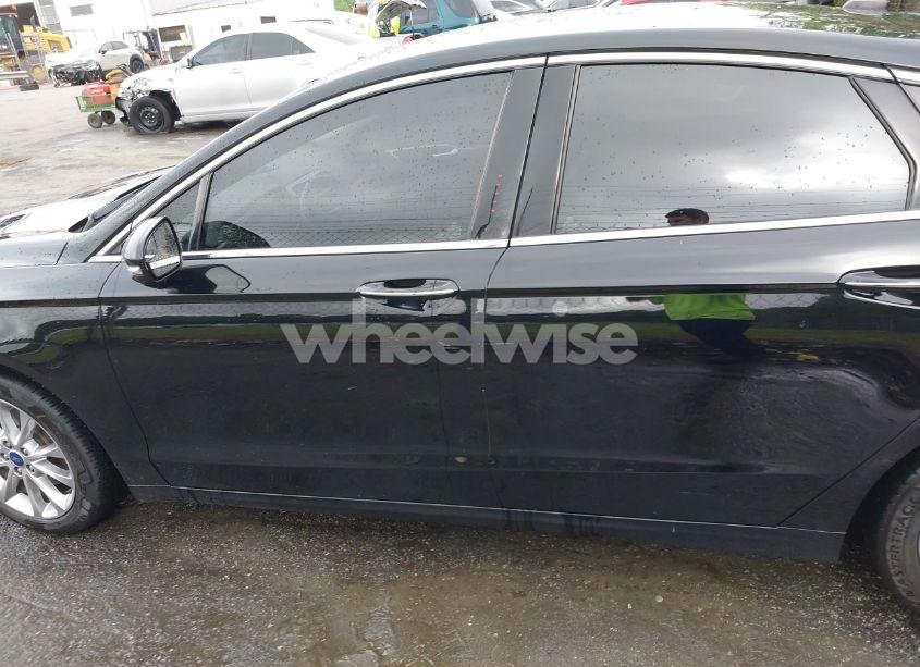 Photo 15 of 2017 Ford Fusion SE (VIN 3FA6P0HD1HR292109)