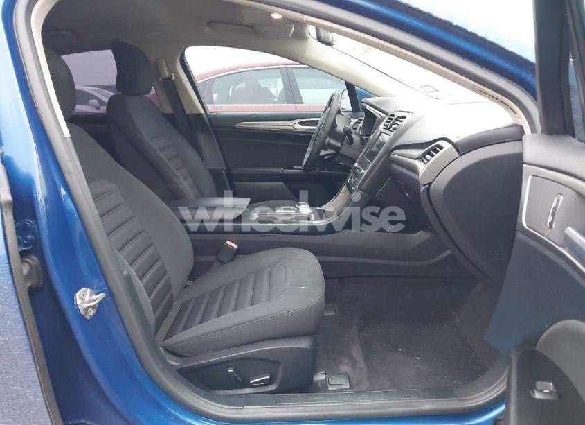 Photo 5 of 2017 Ford Fusion SE (VIN 3FA6P0HD1HR299092)