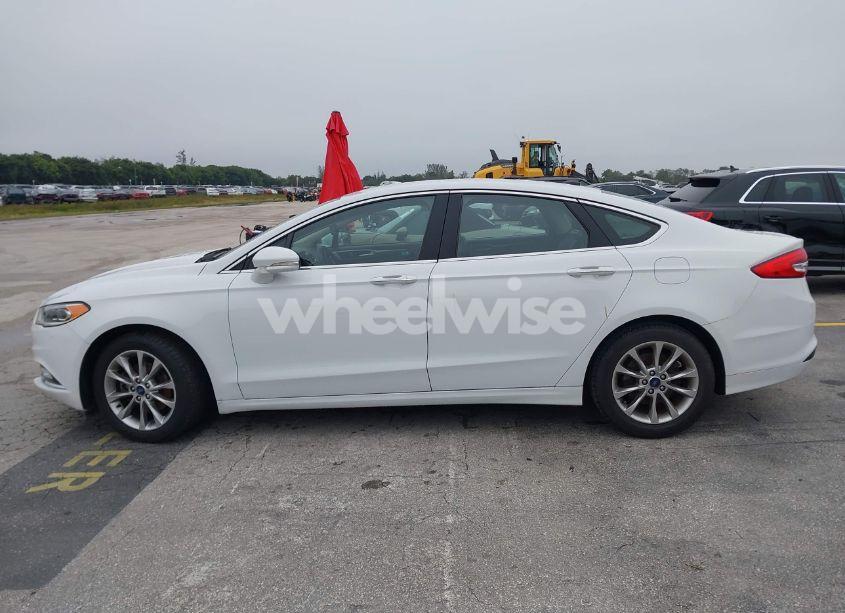 Photo 14 of 2017 Ford Fusion SE (VIN 3FA6P0HD1HR317302)